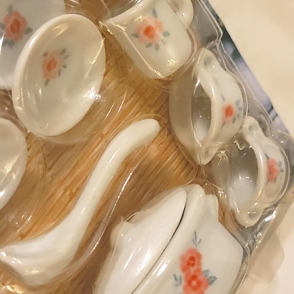 NEW in pkg Vintage Miniature 15-piece Porcelain Tea & Tureen Set